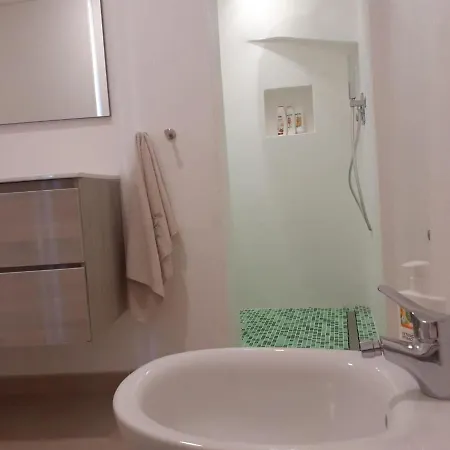 Chic Coastal Hill Escape Ventimiglia