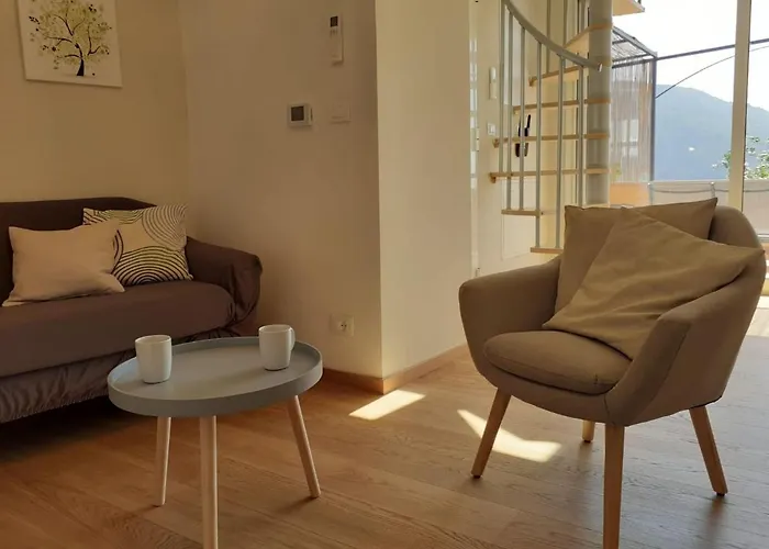 Nyaraló Chic Coastal Hill Escape