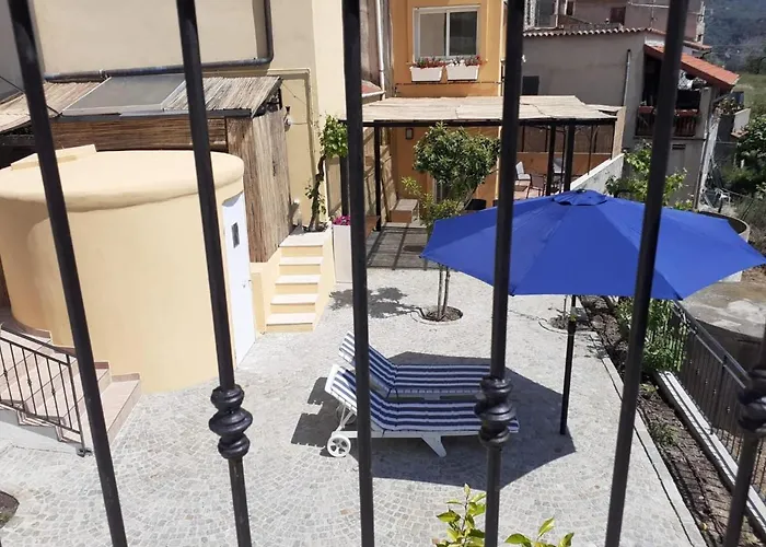 Chic Coastal Hill Escape Сasa de vacaciones