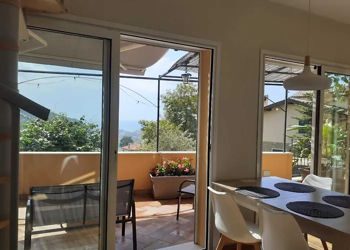 Chic Coastal Hill Escape Ventimiglia