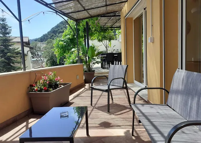 Chic Coastal Hill Escape * Ventimiglia