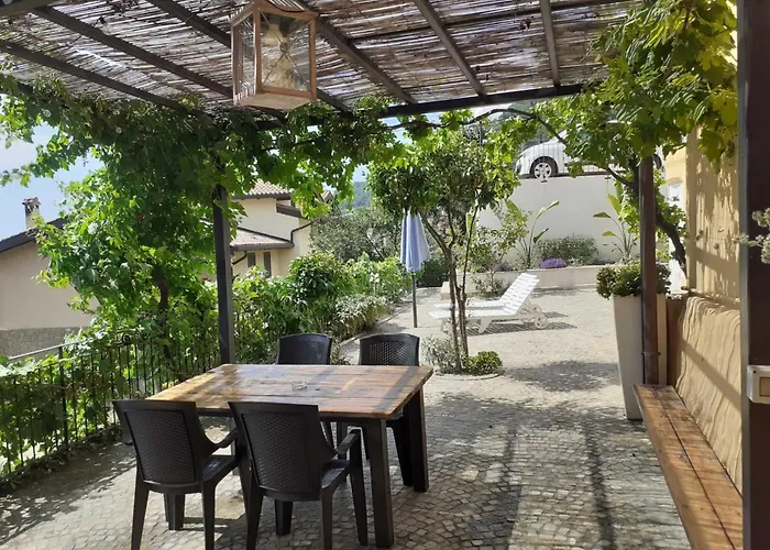 Chic Coastal Hill Escape Ventimiglia