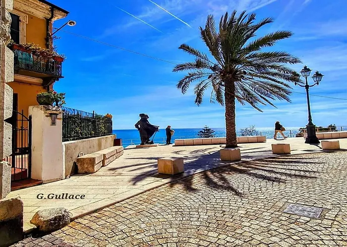 Chic Coastal Hill Escape Сasa de vacaciones *