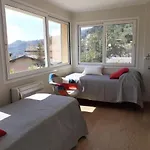 度假居 Chic Coastal Hill Escape *